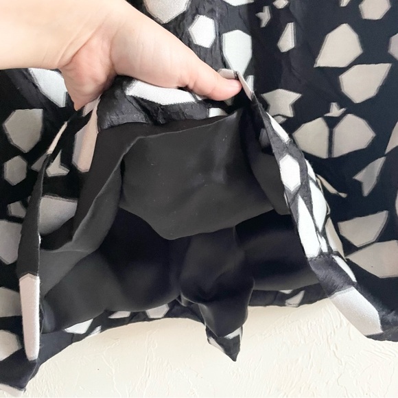 LELA ROSE Black White Embroidered Short Sleeved Midi Length Cocktail Dress 2 - Picture 7 of 9